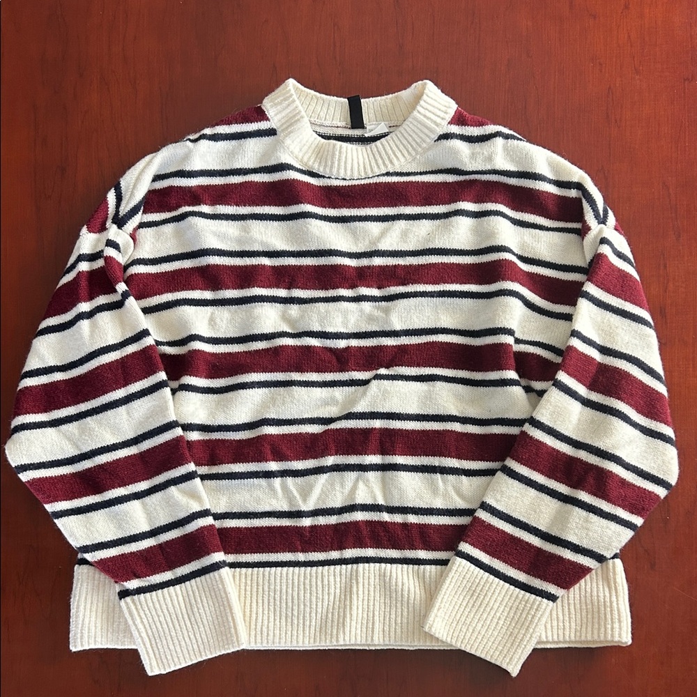 H&M Divided Cream and Red Knit Top (Size M)
